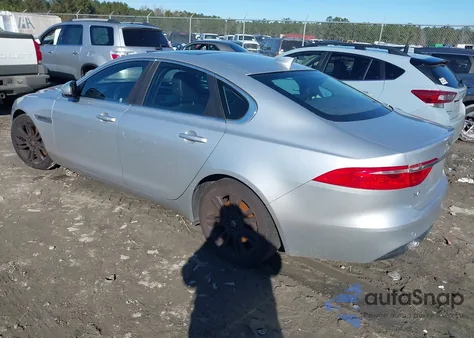 2017 Jaguar Xf 35T z USA, uszkodzony, nr VIN SAJBR4BV5HCY33559